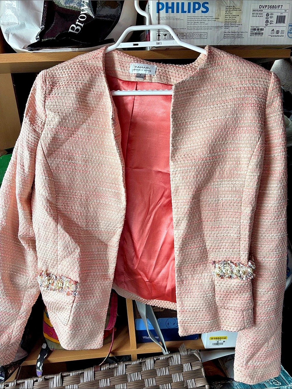 Tahari Arthur S. Levine Pink Textured Jeweled Blazer Size 4